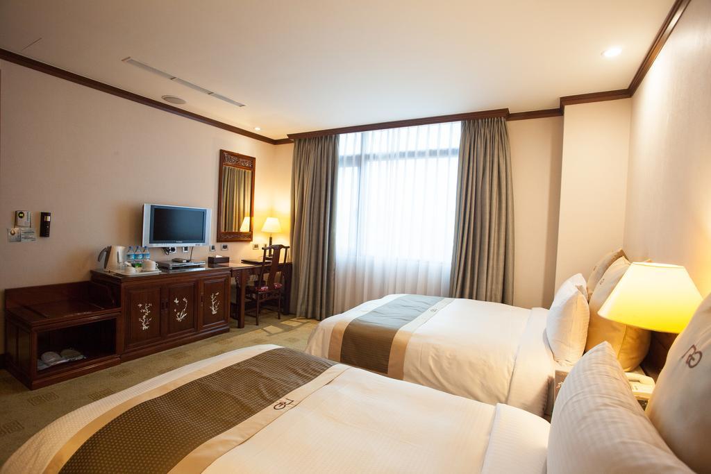 Rich Garden Hotel Taipei Exterior foto