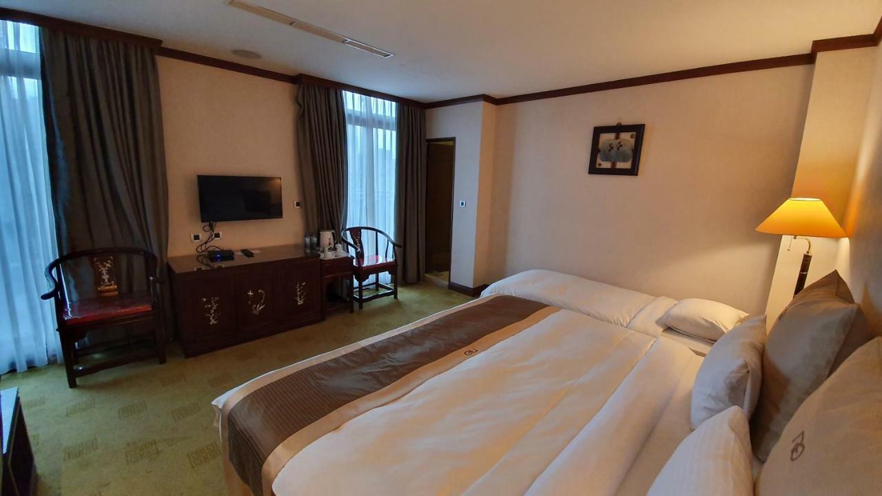 Rich Garden Hotel Taipei Exterior foto