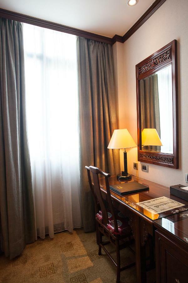 Rich Garden Hotel Taipei Exterior foto
